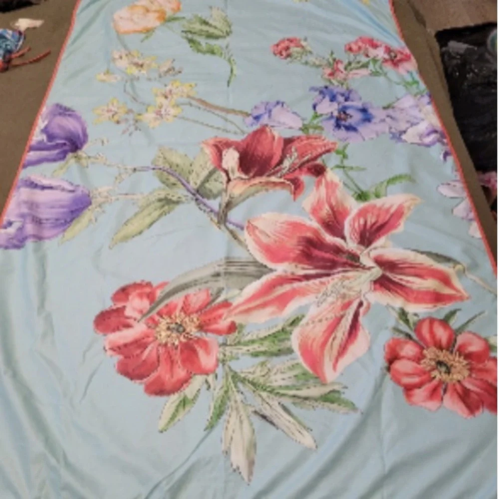 Johnny Was “Grace Bright Beach Blanket” Reversible, Colorful Florals 65x70 NIB